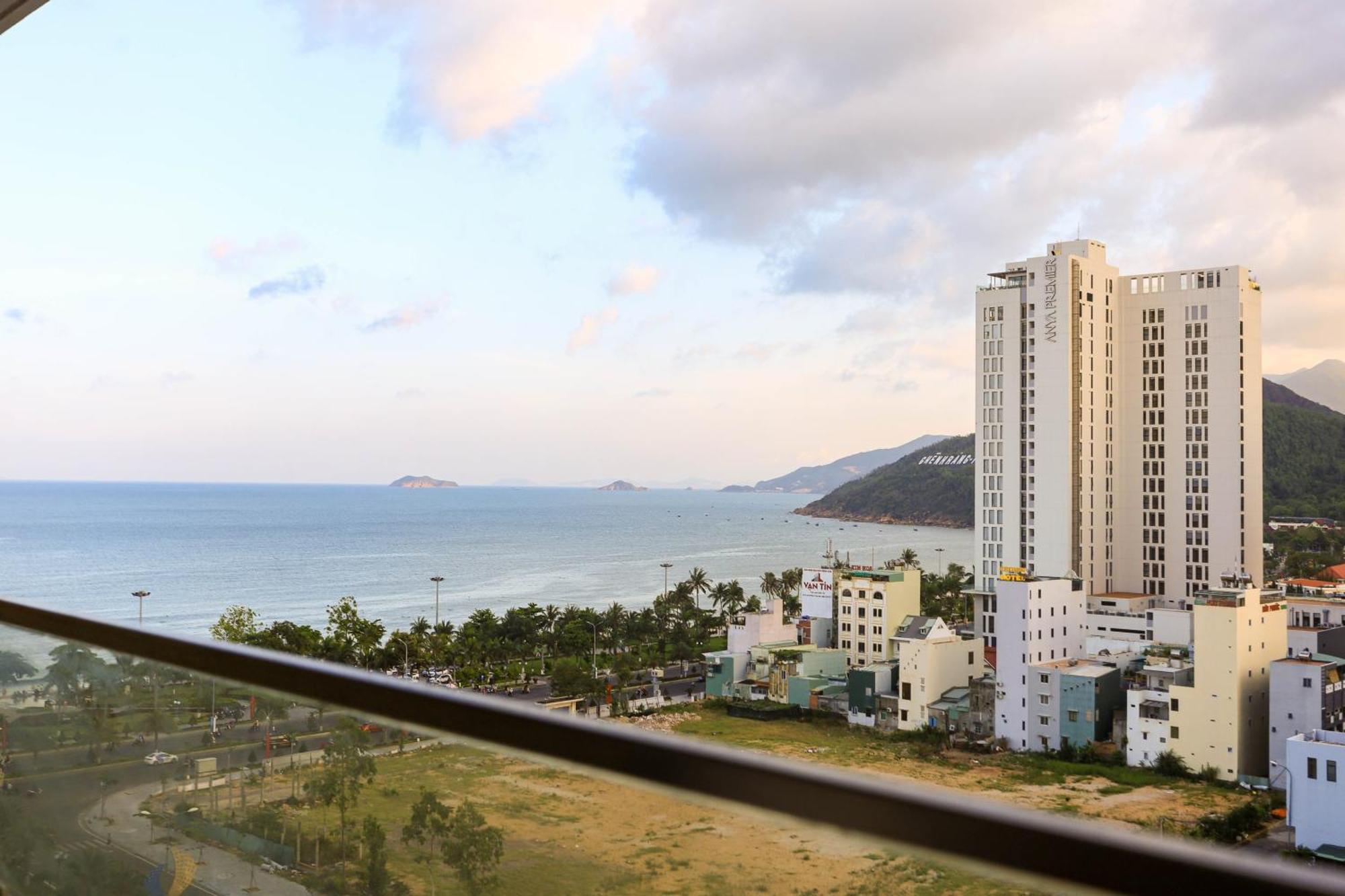 Can Ho Flc Sea Tower Куинён Экстерьер фото